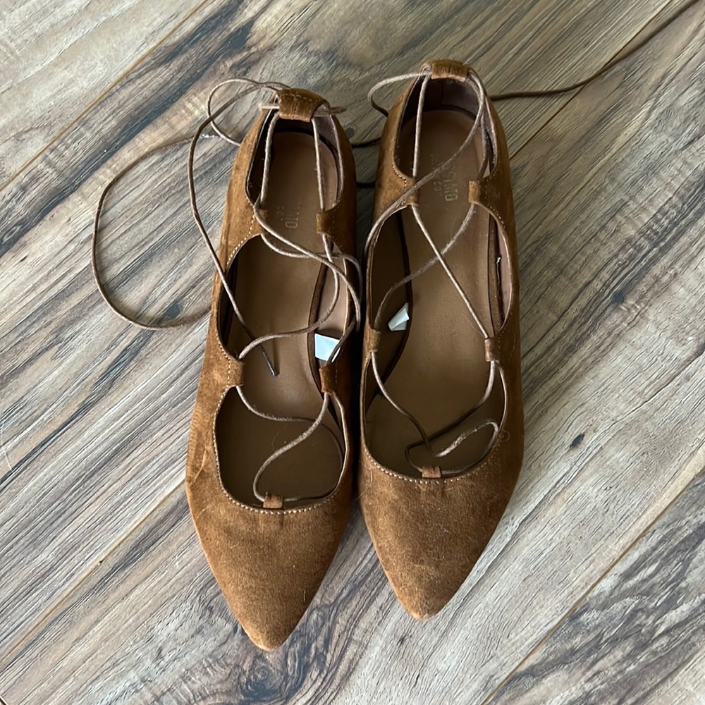 Lace up Flats